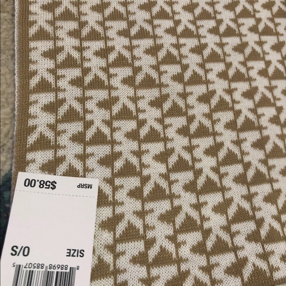 Michael Kors Infinity scarf